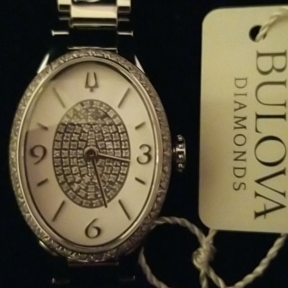 Bulova woman watch - Picture 10 of 13